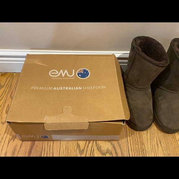EMU Australia Winter Boots - Picture 2 of 5